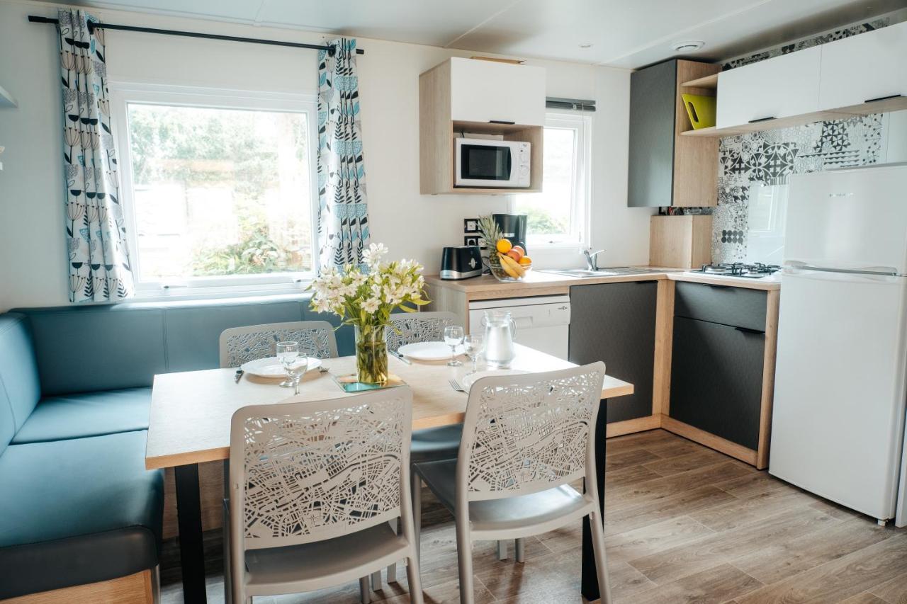 Mobil Home Xxl 4 Chambres - Camping La Pointe De Roscoff Exteriör bild